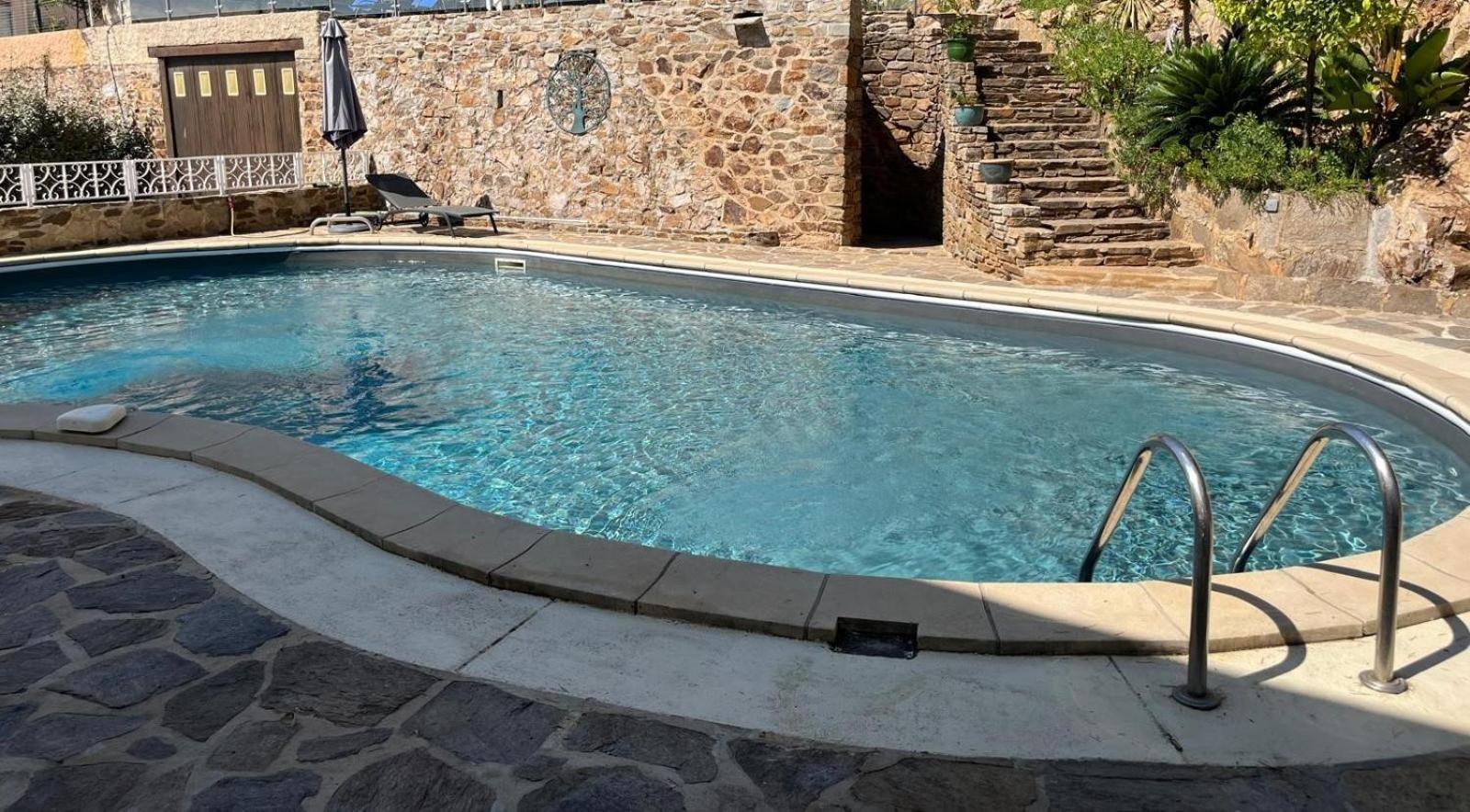 Meuble Tourisme 4*, Les Pieds Dans L'Eau, Villa Las Palmeras 拉隆德莱丝莫里斯 外观 照片